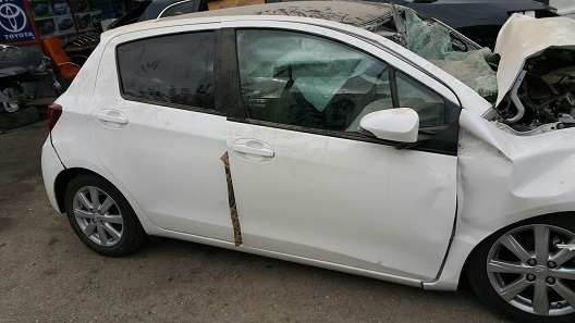 2013-2016 MODEL  TOYOTA YARİS ÇIKMA  SAĞ ARKA KAPI SATILIK